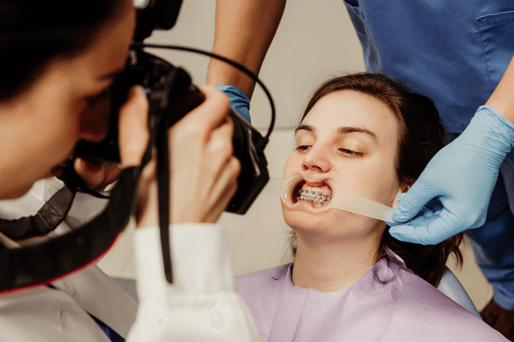 عکاسی بالینی در دندانپزشکی